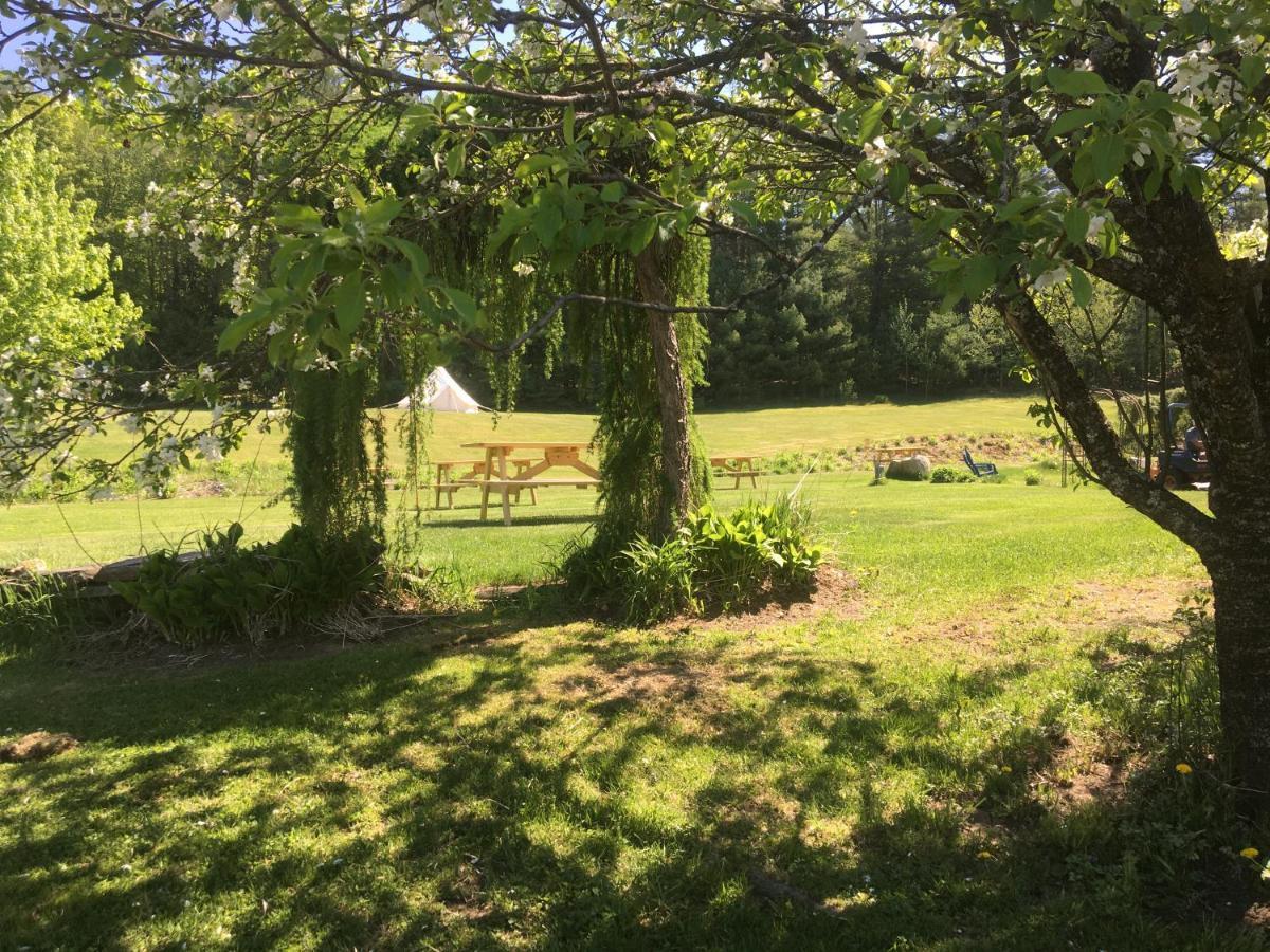 Craftsbury Farmhouse Exterior foto