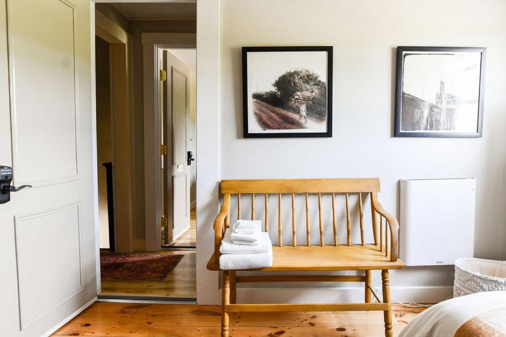 Craftsbury Farmhouse Exterior foto